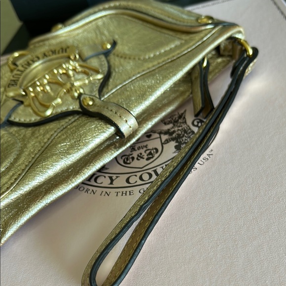 Vintage Juicy Couture Metallic Platinum/Gold wristlet with Iconic crown and logo - Picture 8 of 16